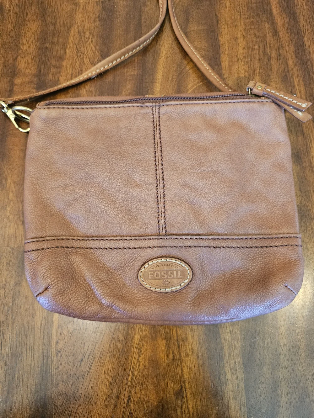 Vintage Fossil pebble leather flap crossbody bag Read Description